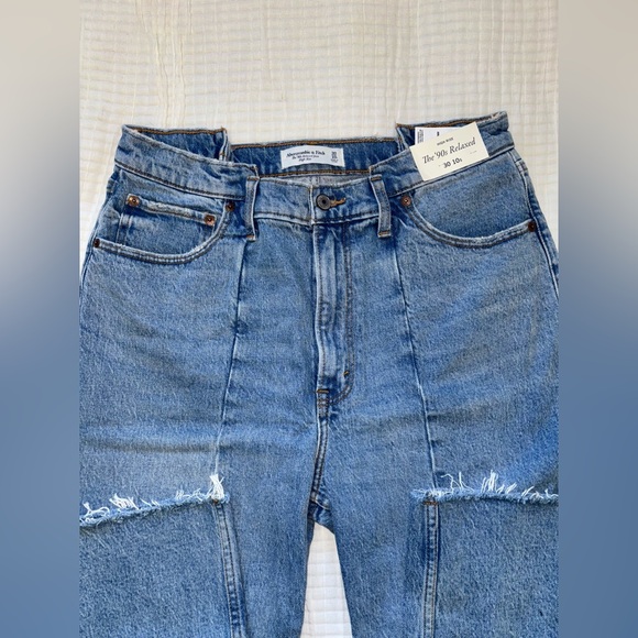 *NWT* High Rise 90’s Relaxed Jean 
Vintage Stretch - Picture 2 of 6